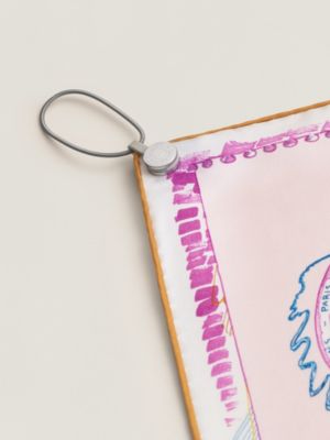 Scarf display system | Hermès USA